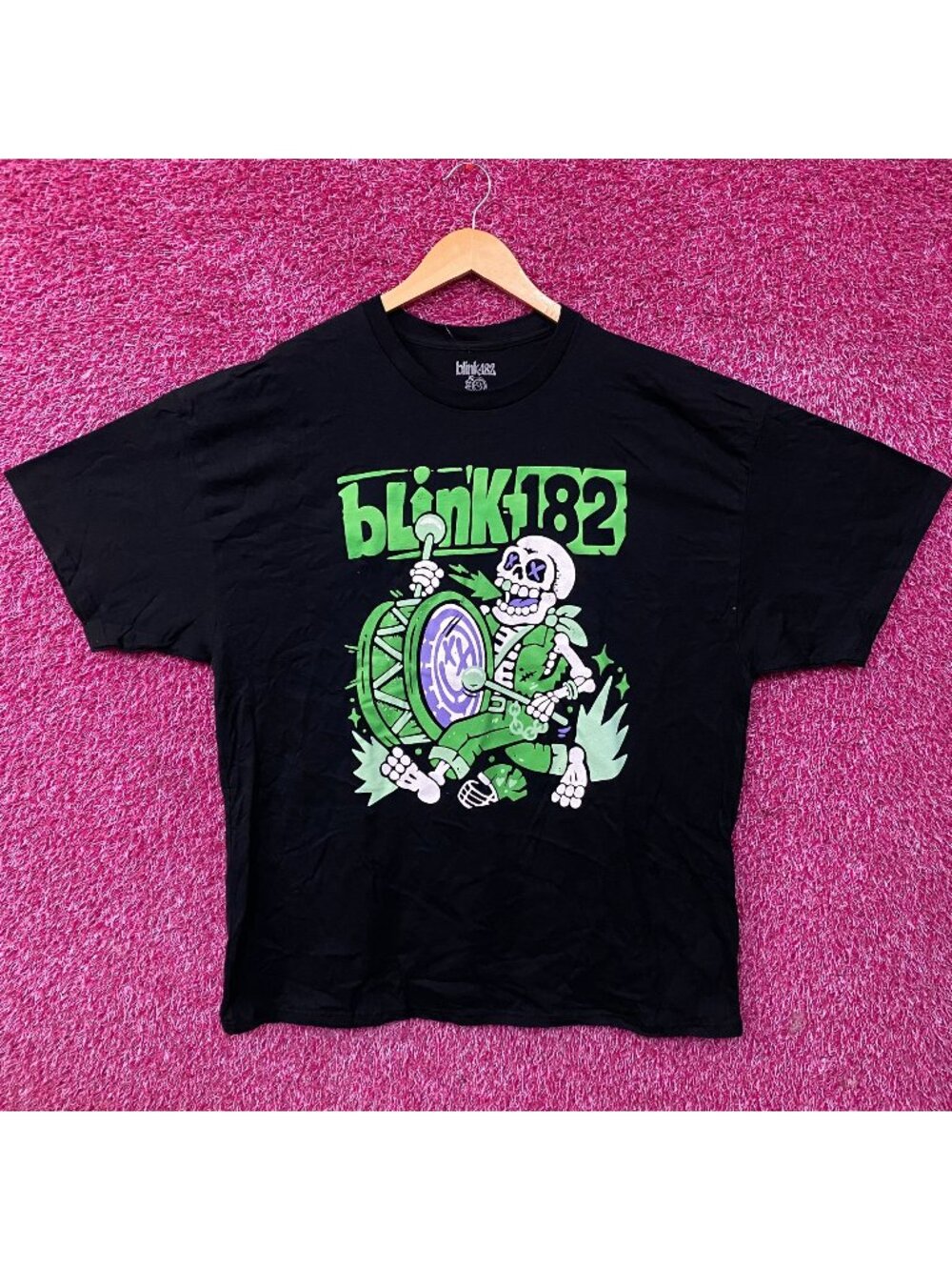 Blink-182 Marching Band Skeleton Puff Paint Pop Punk T-Shirt XXL